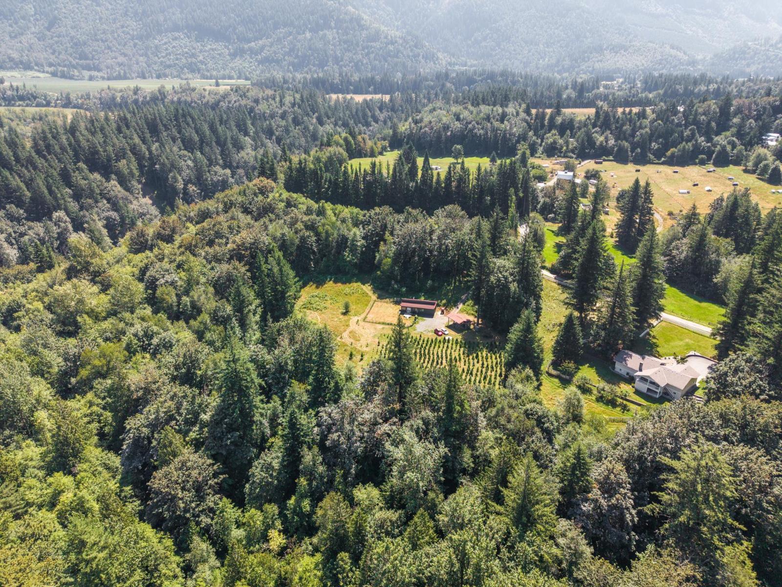 1420 JANOVICK ROAD, Columbia Valley, Columbia Valley