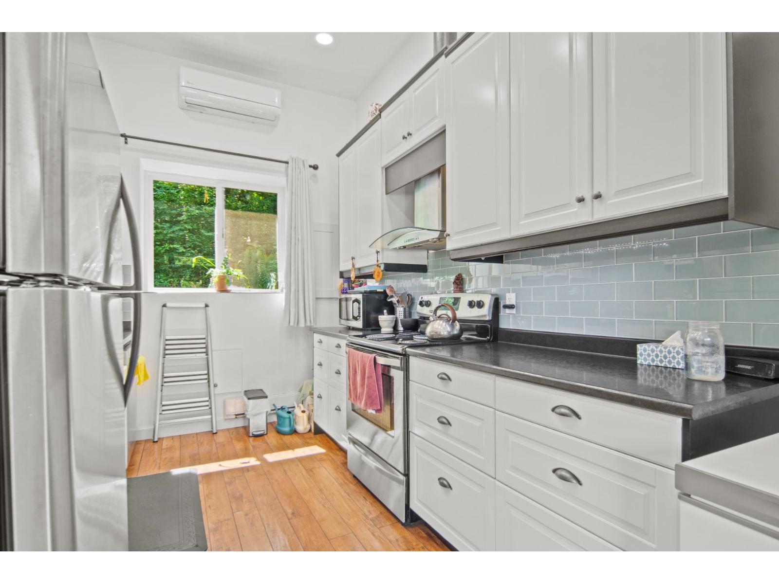 1420 JANOVICK ROAD, Columbia Valley, Columbia Valley