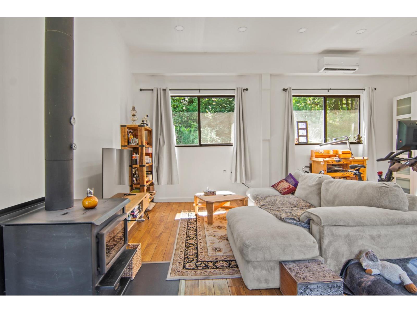 1420 JANOVICK ROAD, Columbia Valley, Columbia Valley