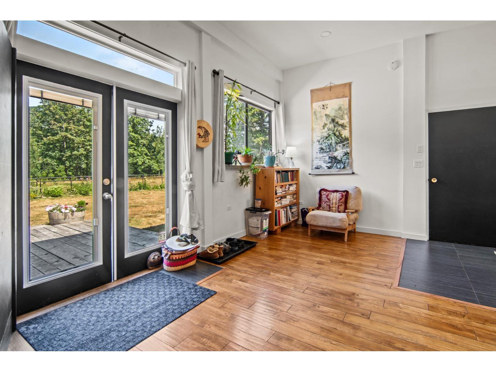 1420 JANOVICK ROAD, Columbia Valley, Columbia Valley