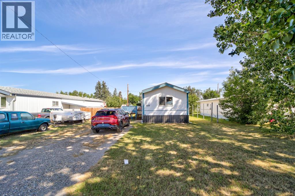 325 Minto Street - 24