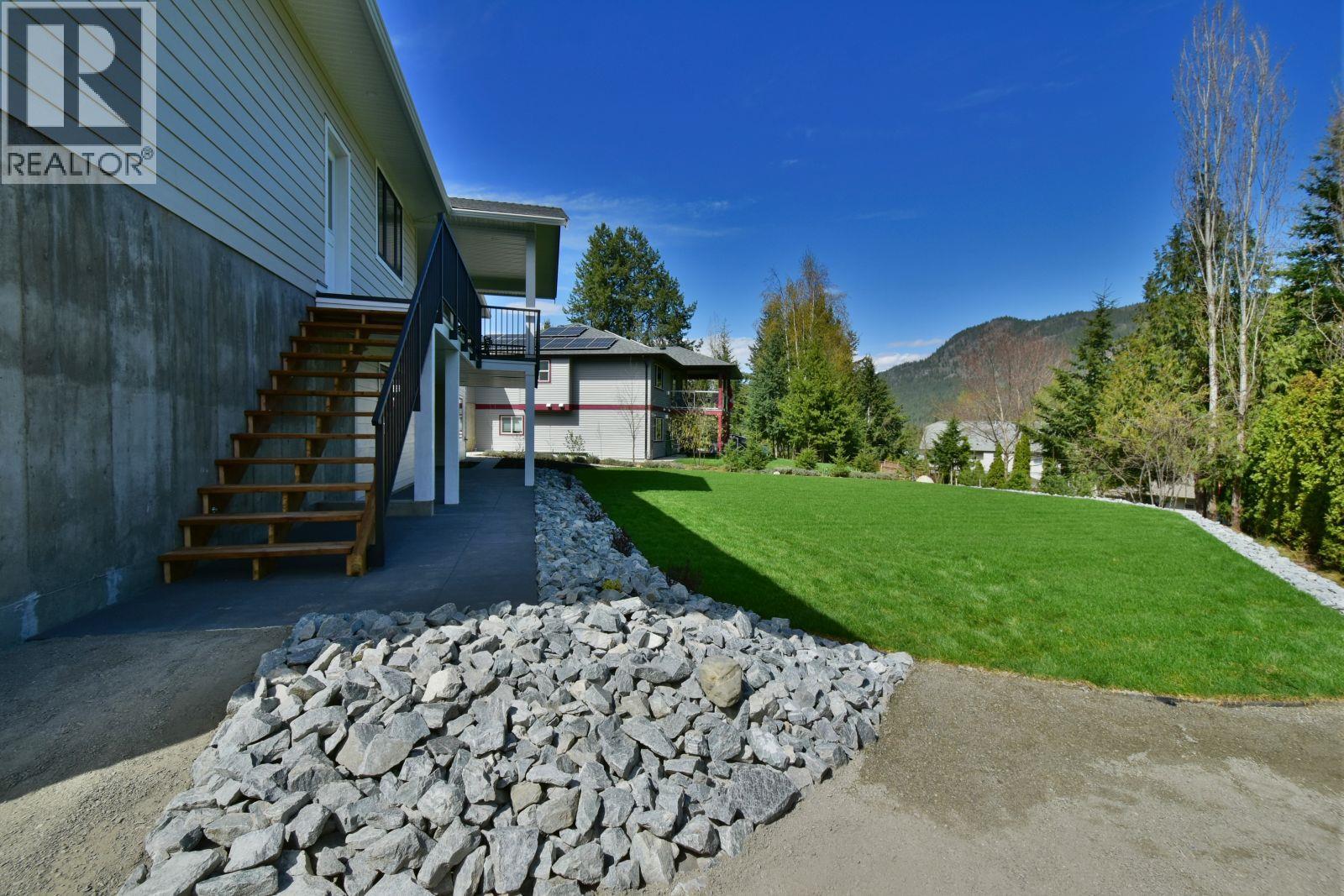 2799 Mountview Drive, Blind Bay