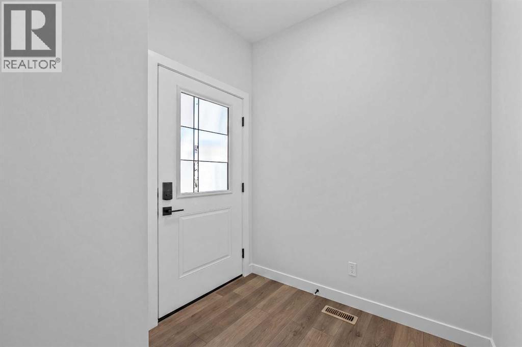 149 Creekside Street SW - Image 3