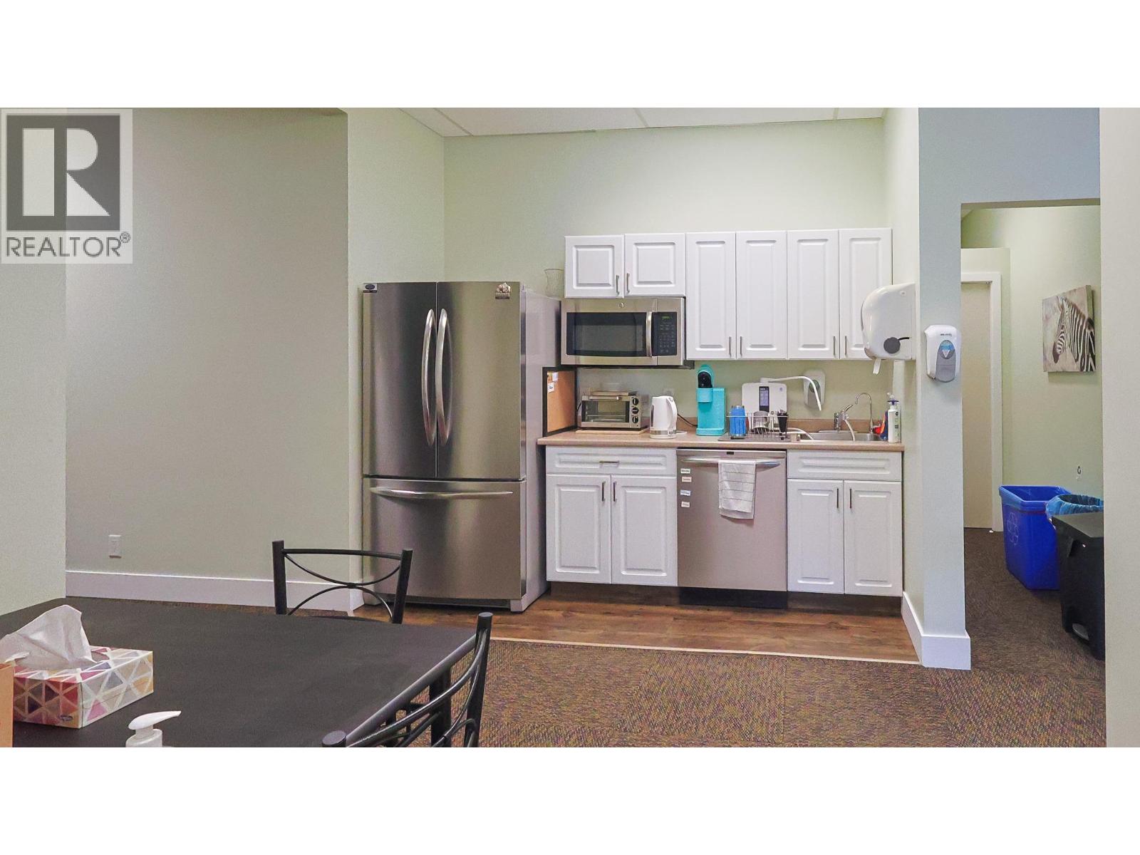 217 1634 Harvey Avenue, Kelowna