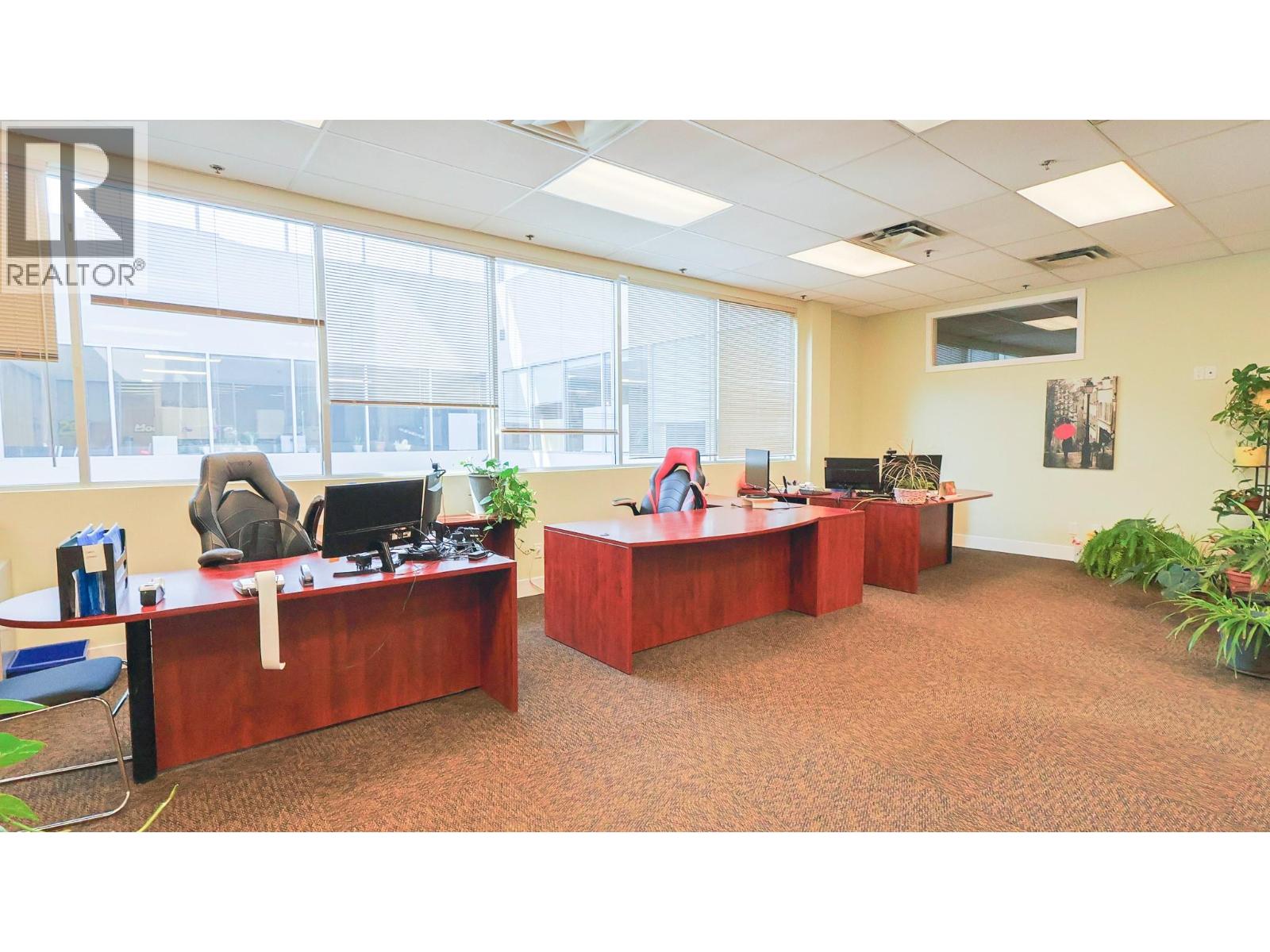 217 1634 Harvey Avenue, Kelowna