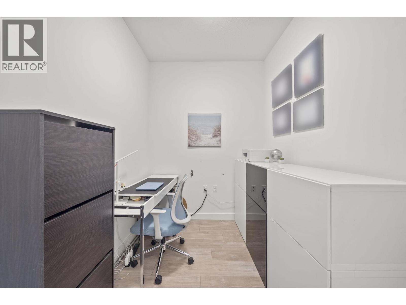 214 1621 HAMILTON AVENUE, North Vancouver