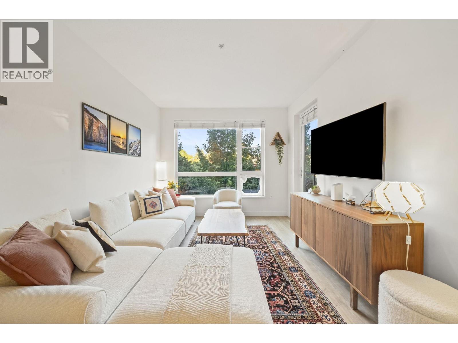 214 1621 HAMILTON AVENUE, North Vancouver