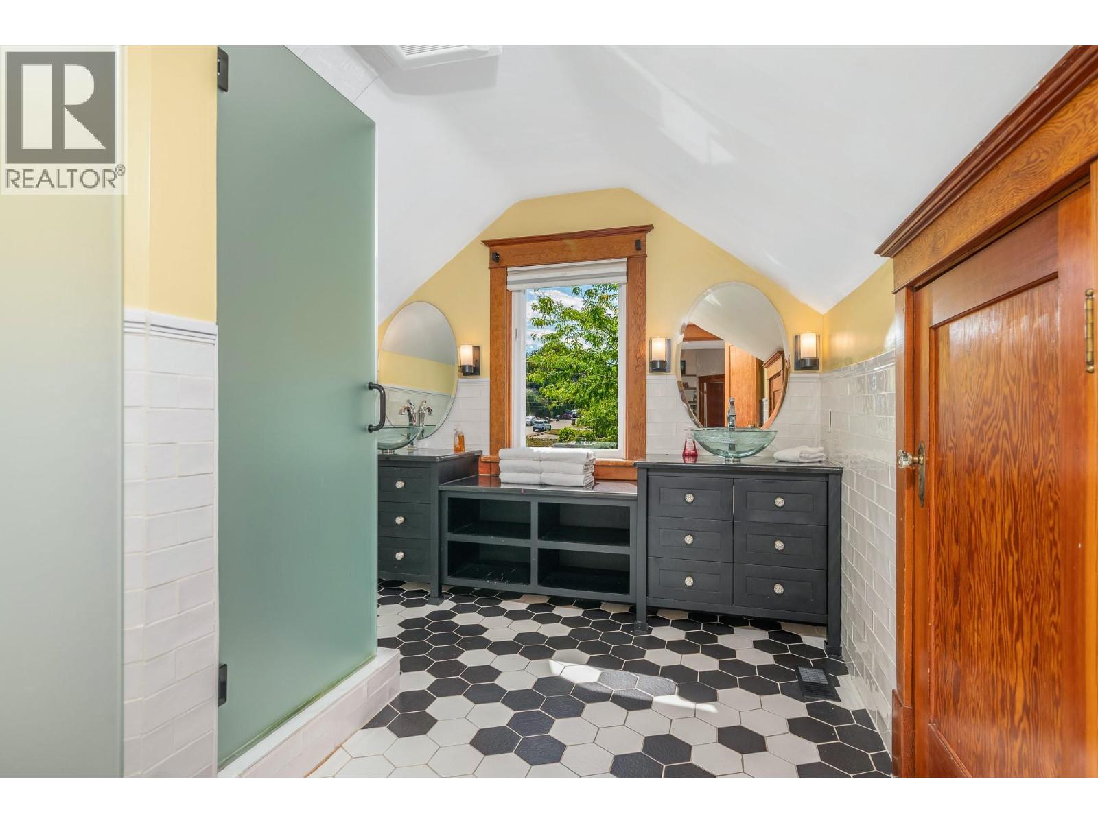 2501 30 Avenue, Vernon