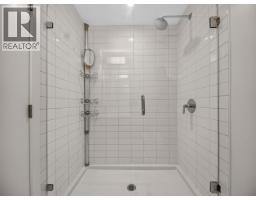 50* 725 Marine Drive, North Vancouver, BC V7M0G2 Photo 7