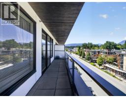 50* 725 Marine Drive, North Vancouver, BC V7M0G2 Photo 8