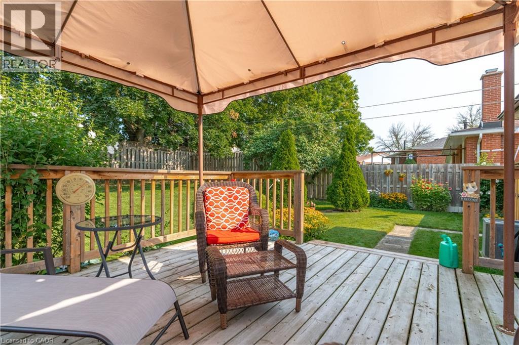 22 MOUNTFORD Drive - 31