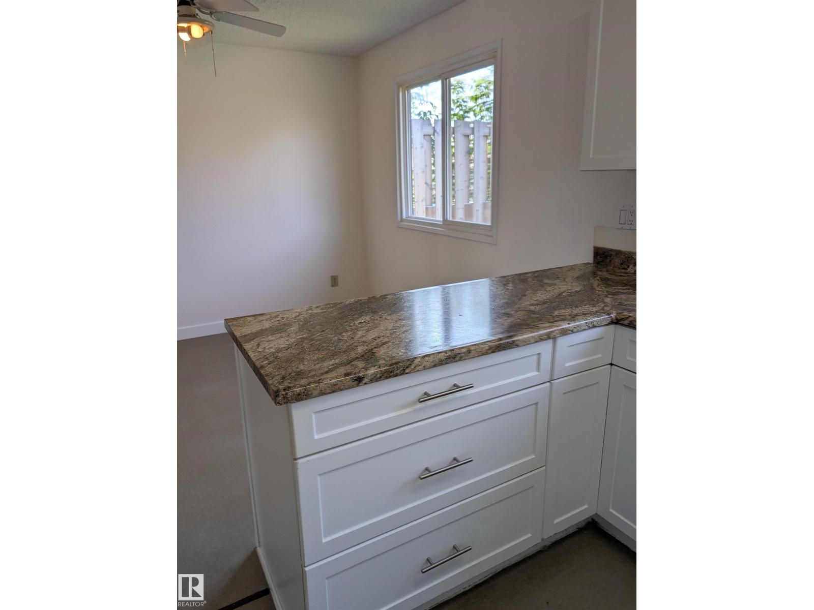 13818 114 Street NW - Photo 17