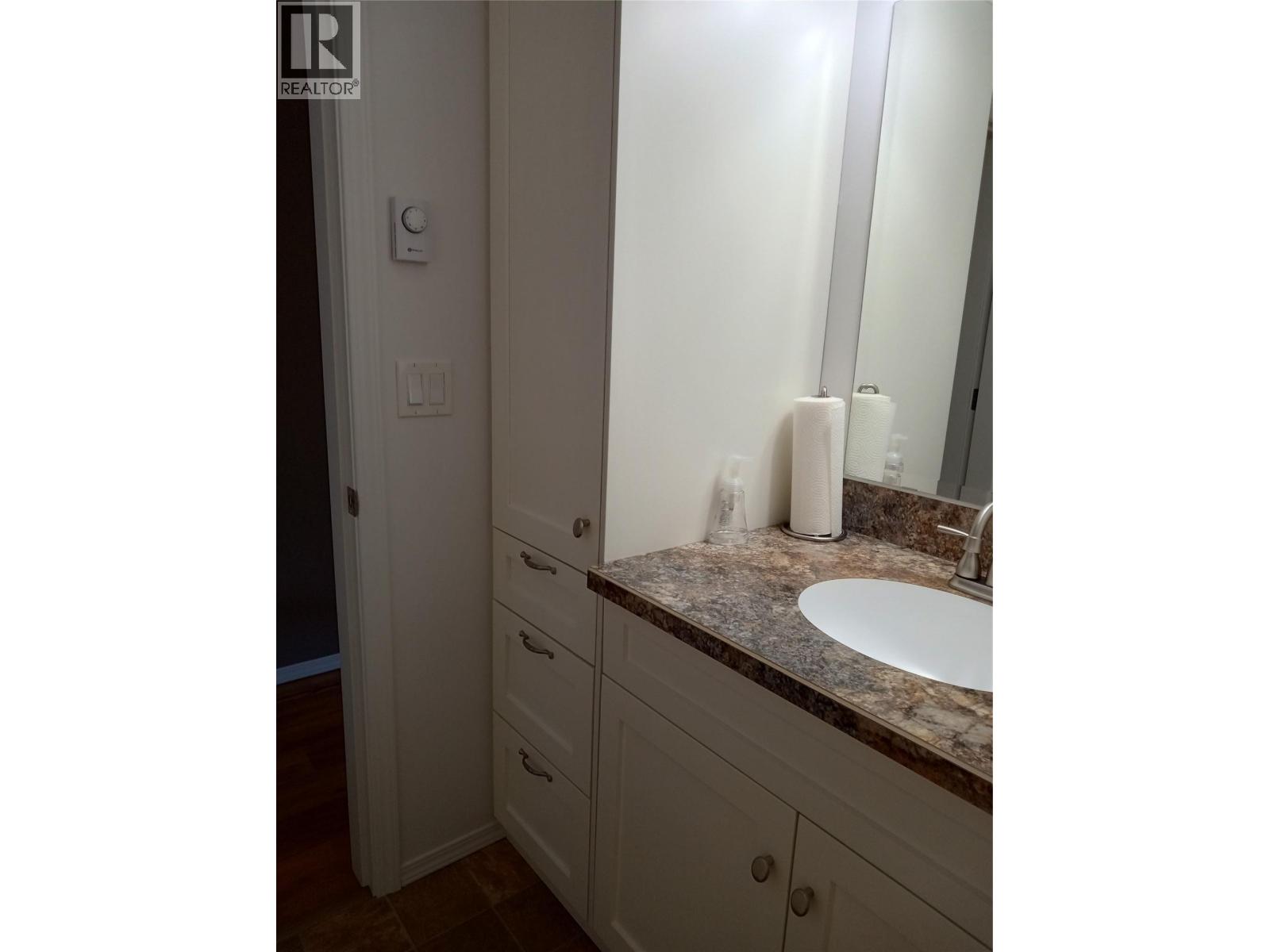 318 8th Avenue photo 12