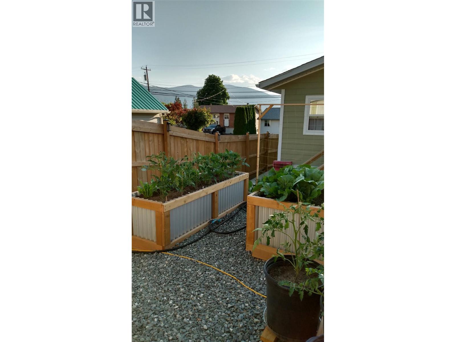 318 8th Avenue photo 22