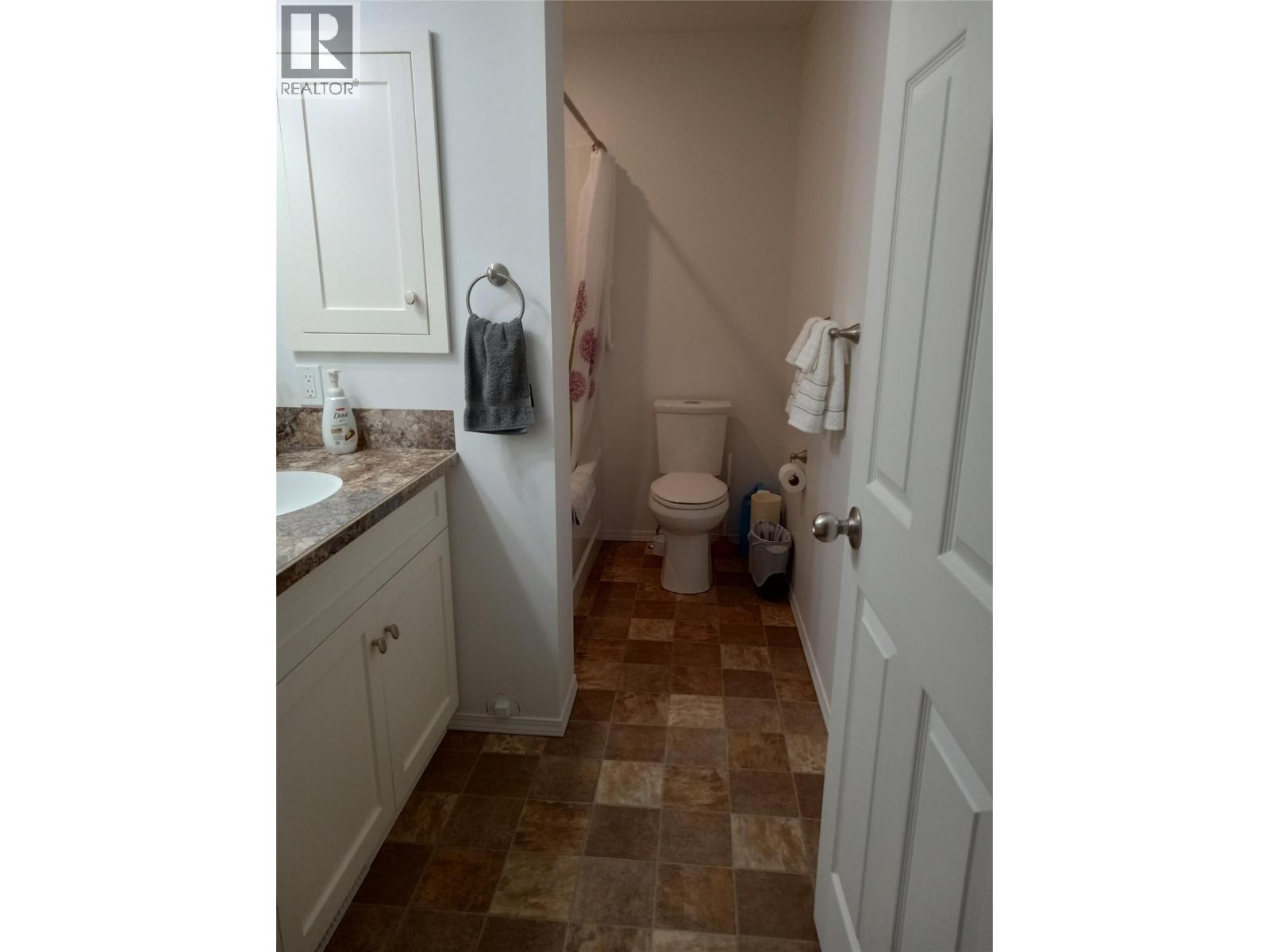 318 8th Avenue photo 10