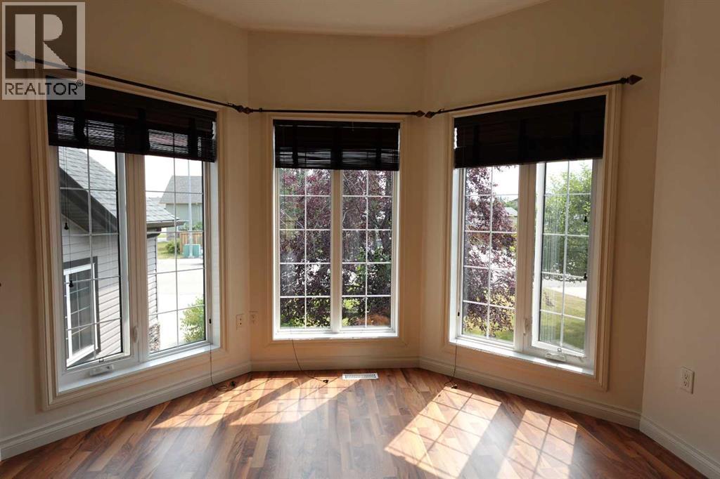 122 12 Avenue NE - 8