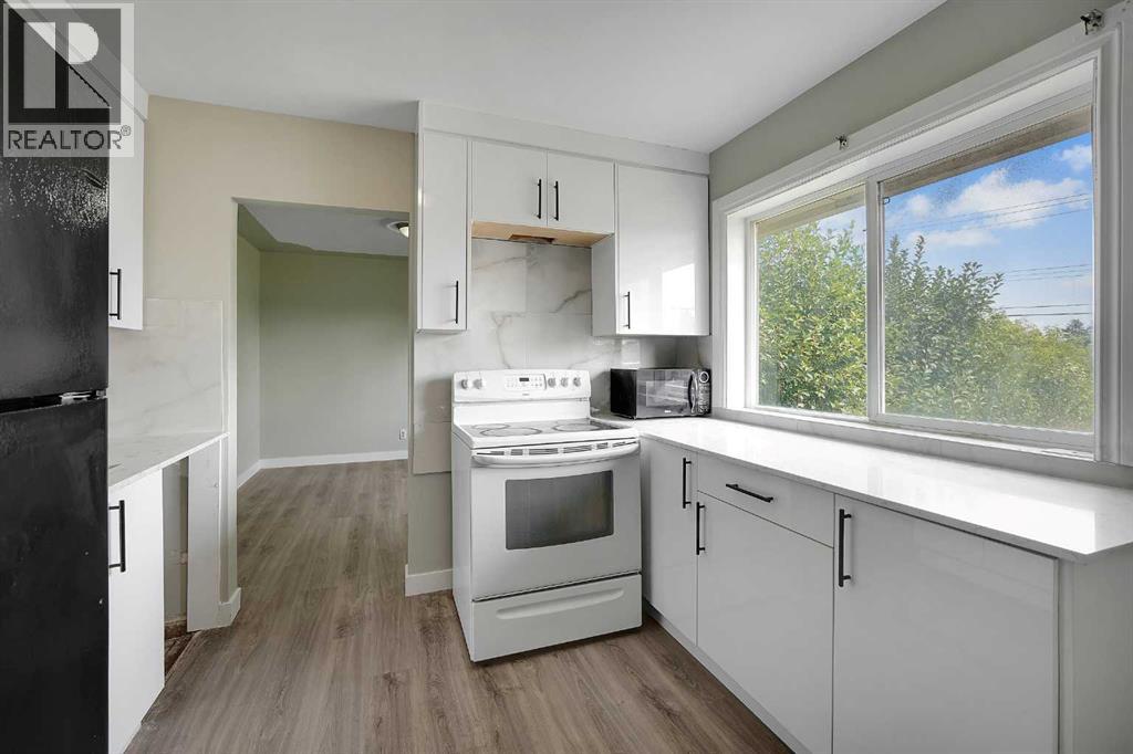 1506 36 Street SE - 11