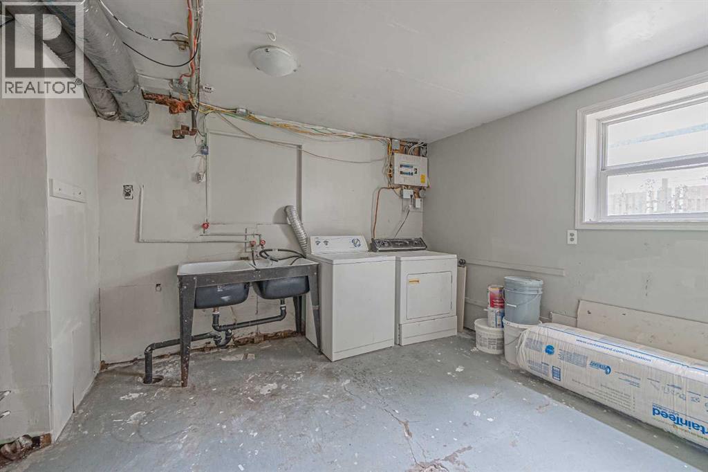 1506 36 Street SE - 27