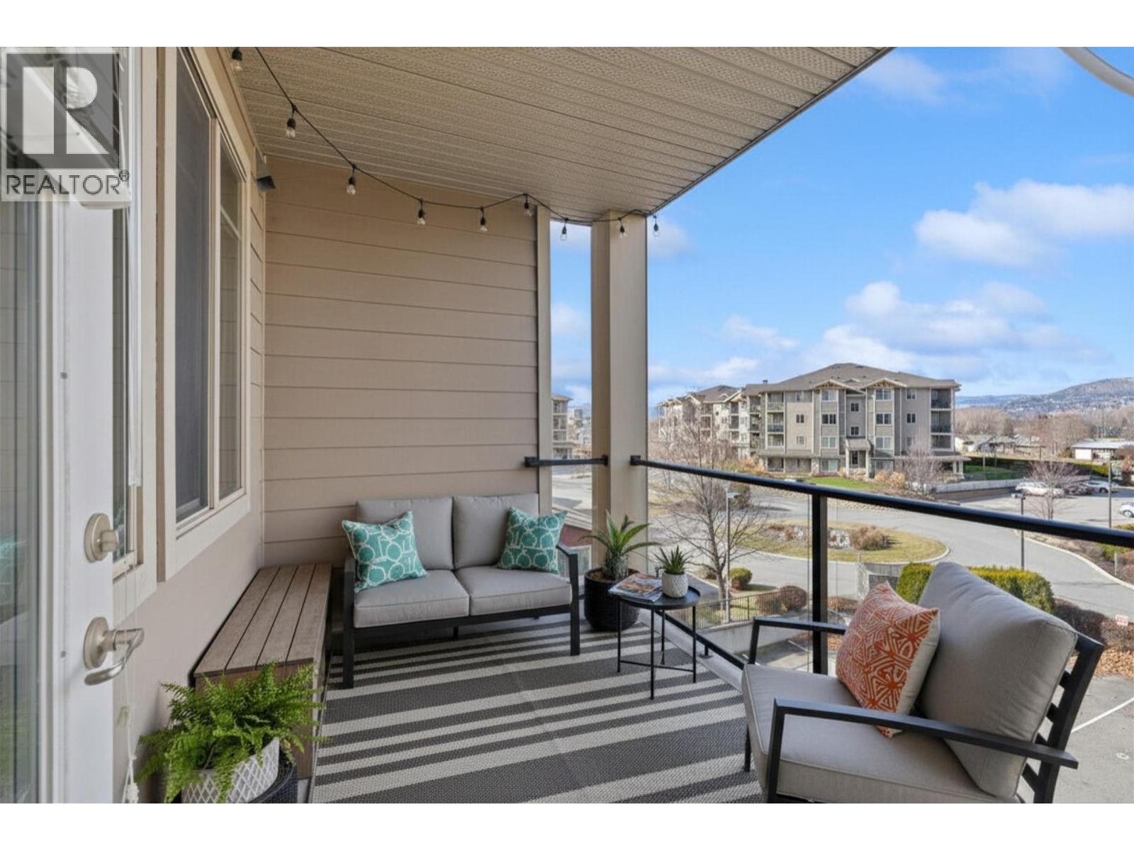 302 3735 Casorso Road, Kelowna