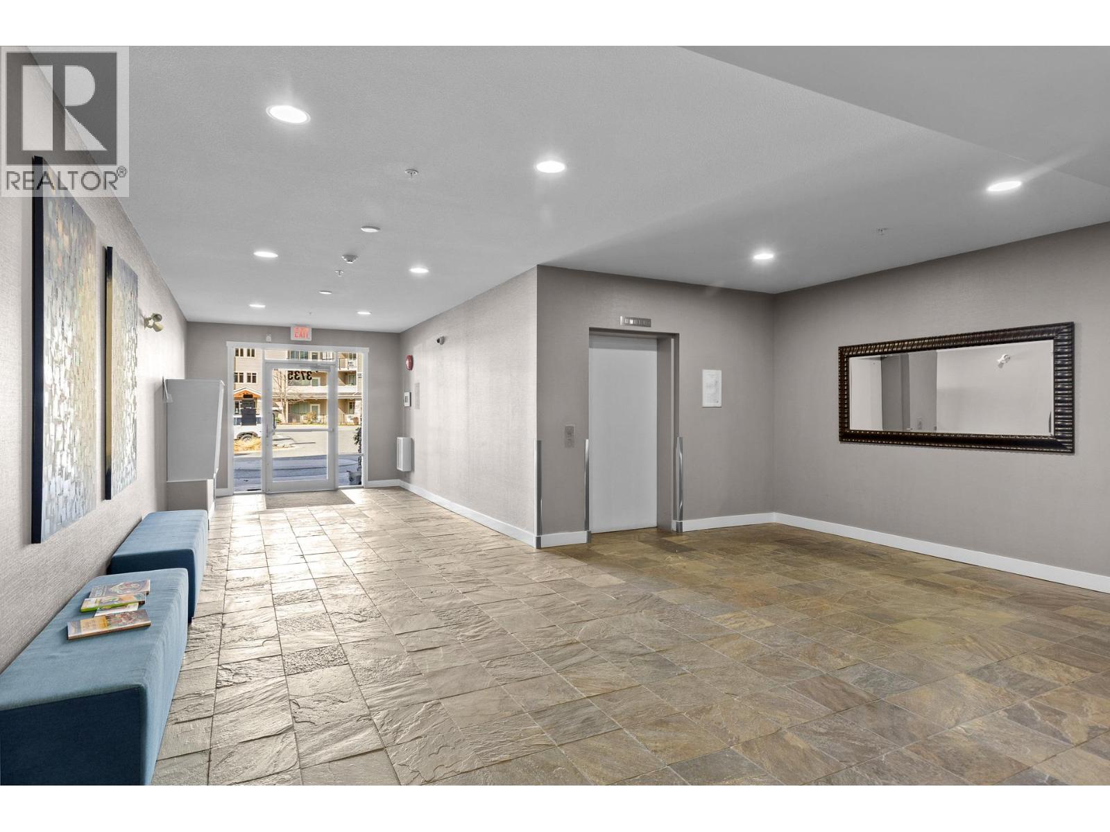 302 3735 Casorso Road, Kelowna