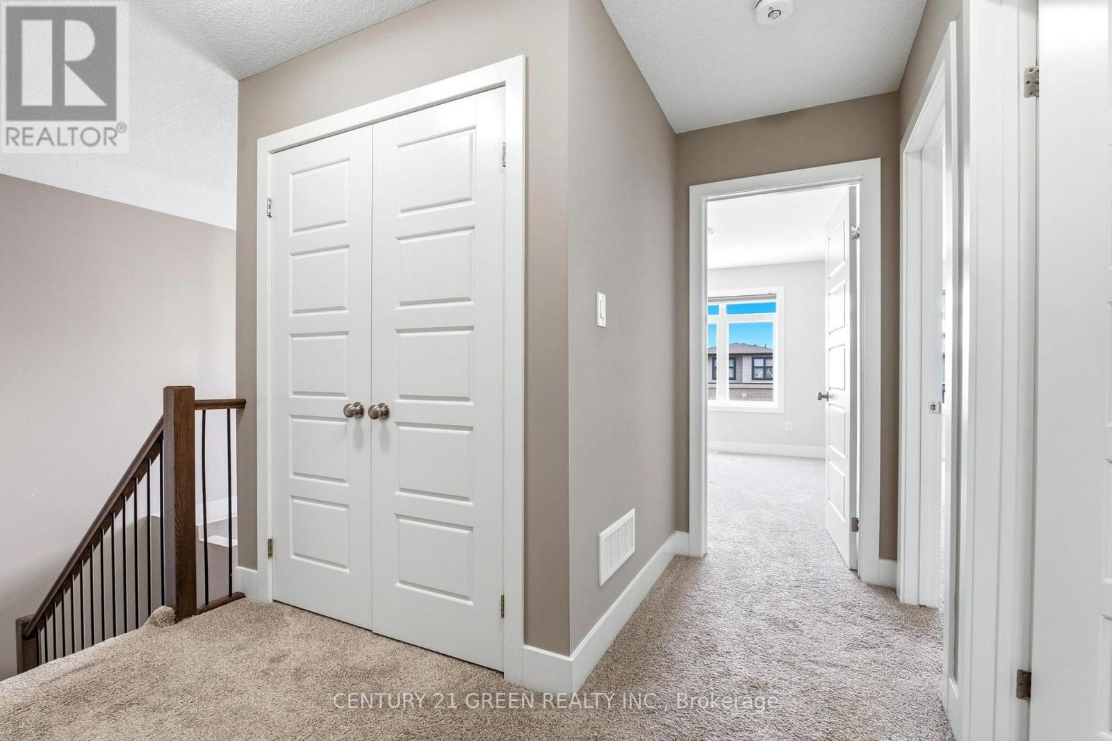 1400 SANDBAR STREET - 32