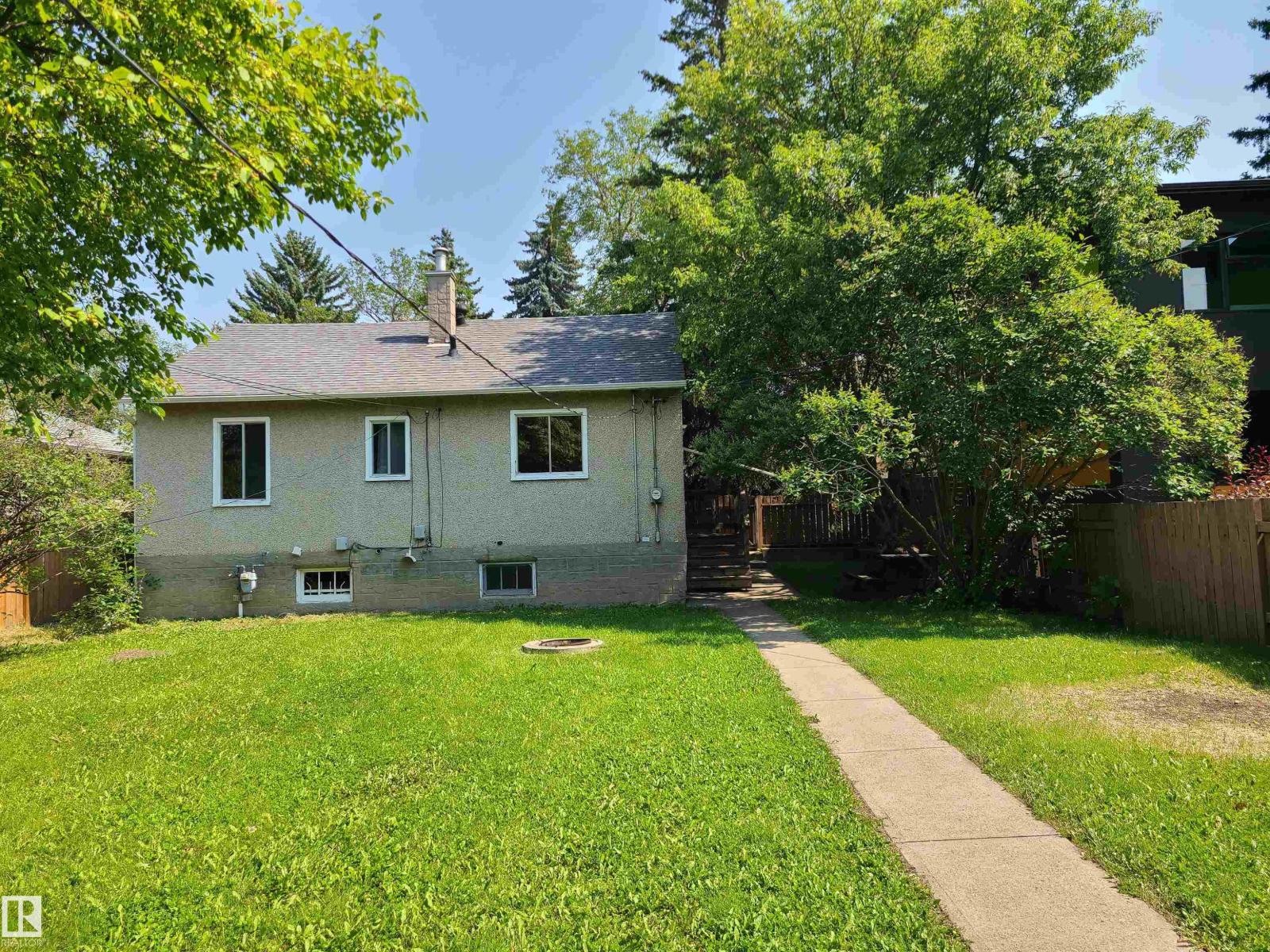 6326 109A ST NW, Parkallen (Edmonton), Edmonton photo 3