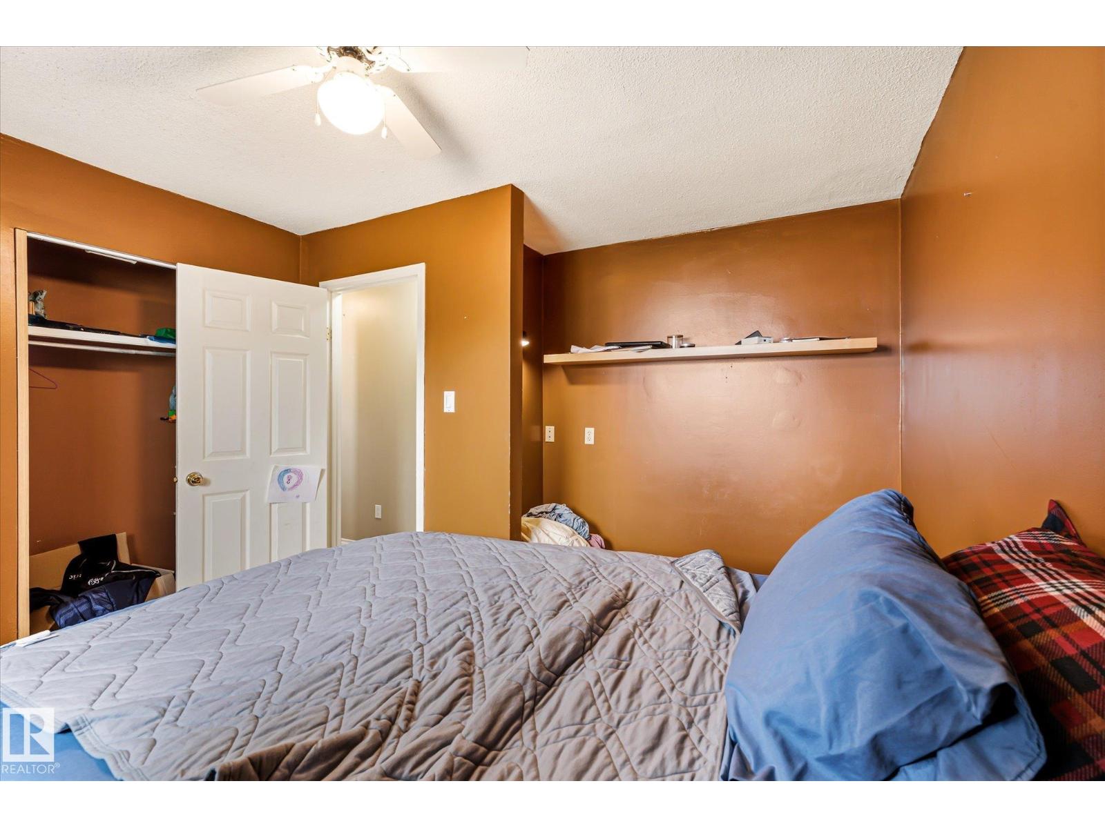 12435 46 Street NW - Photo 26