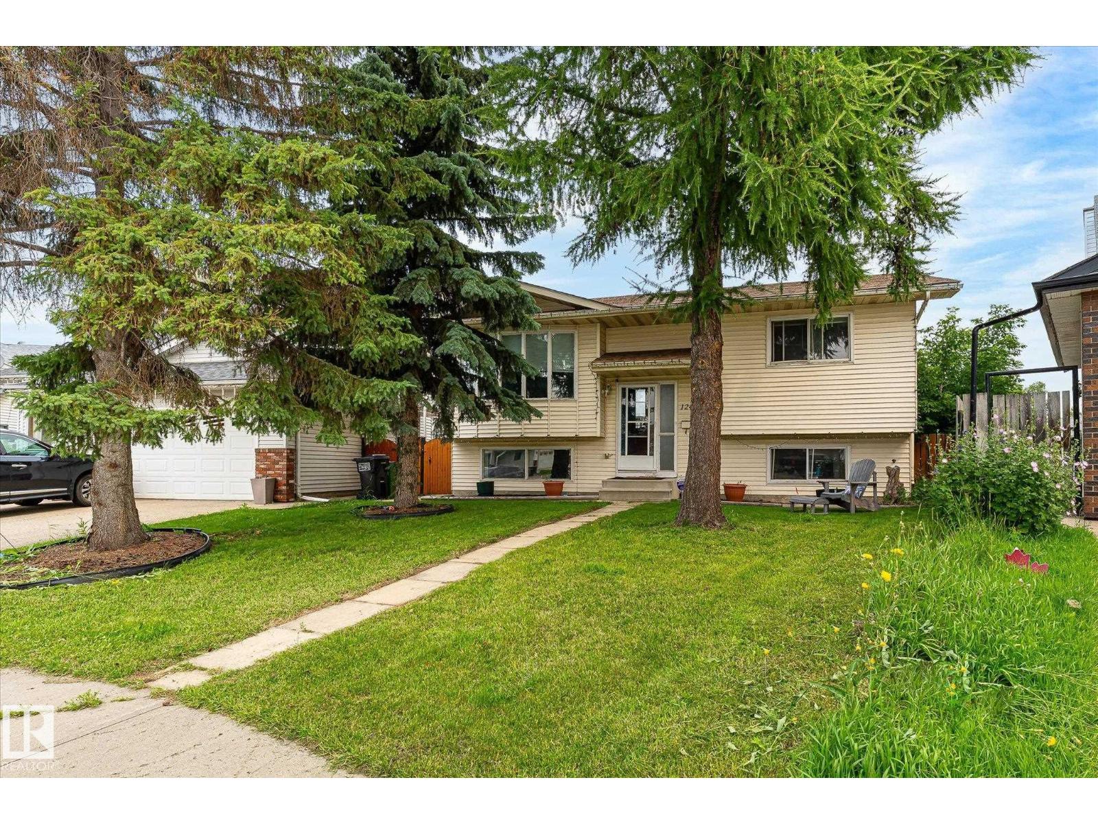 12435 46 ST NW - 3
