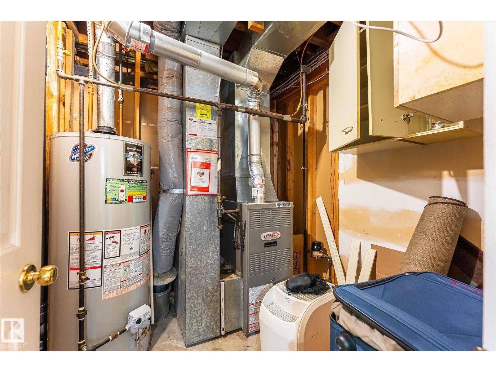 12435 46 Street NW - Photo 34