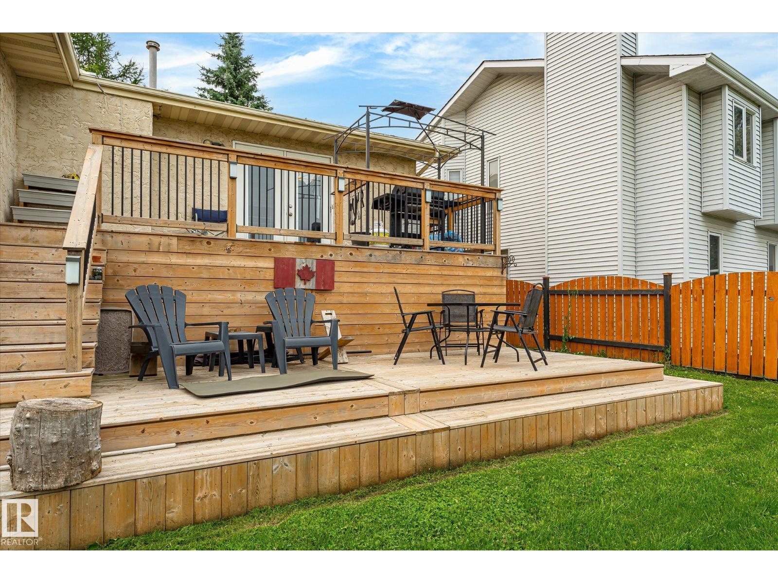 12435 46 Street NW - Photo 42