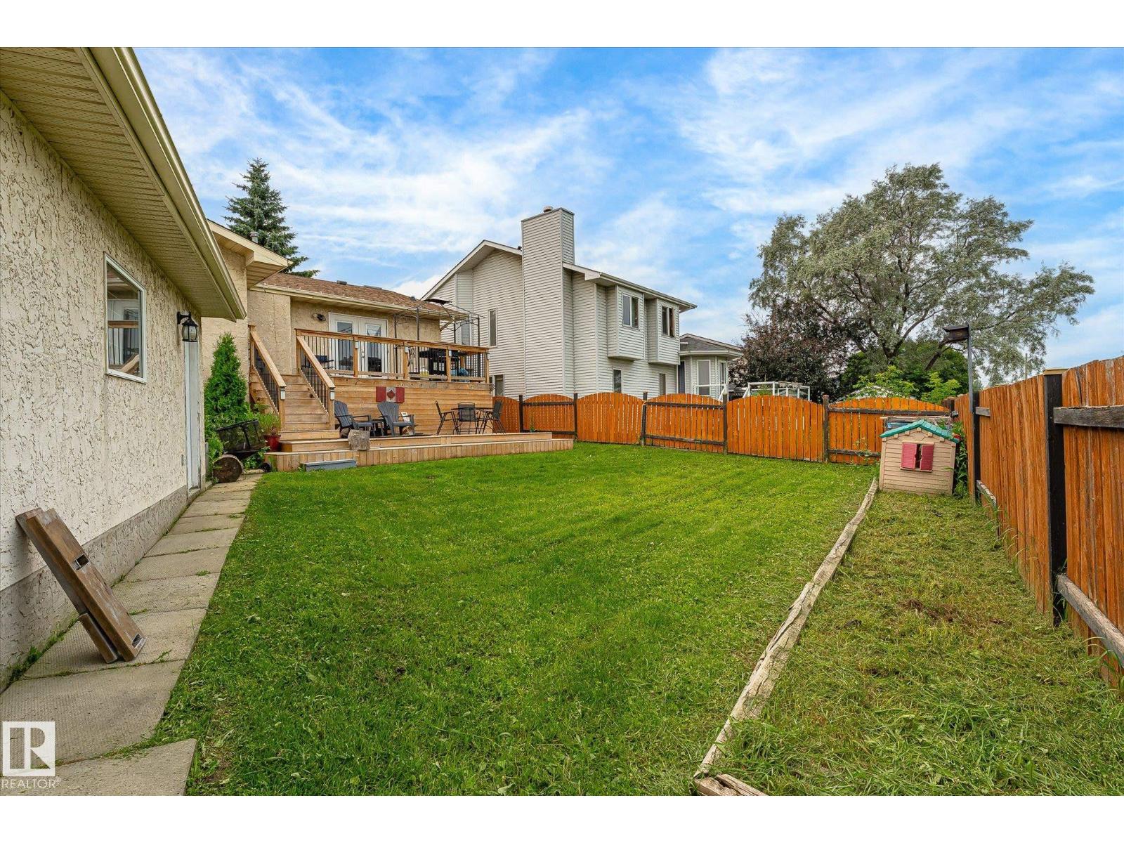12435 46 ST NW - 48