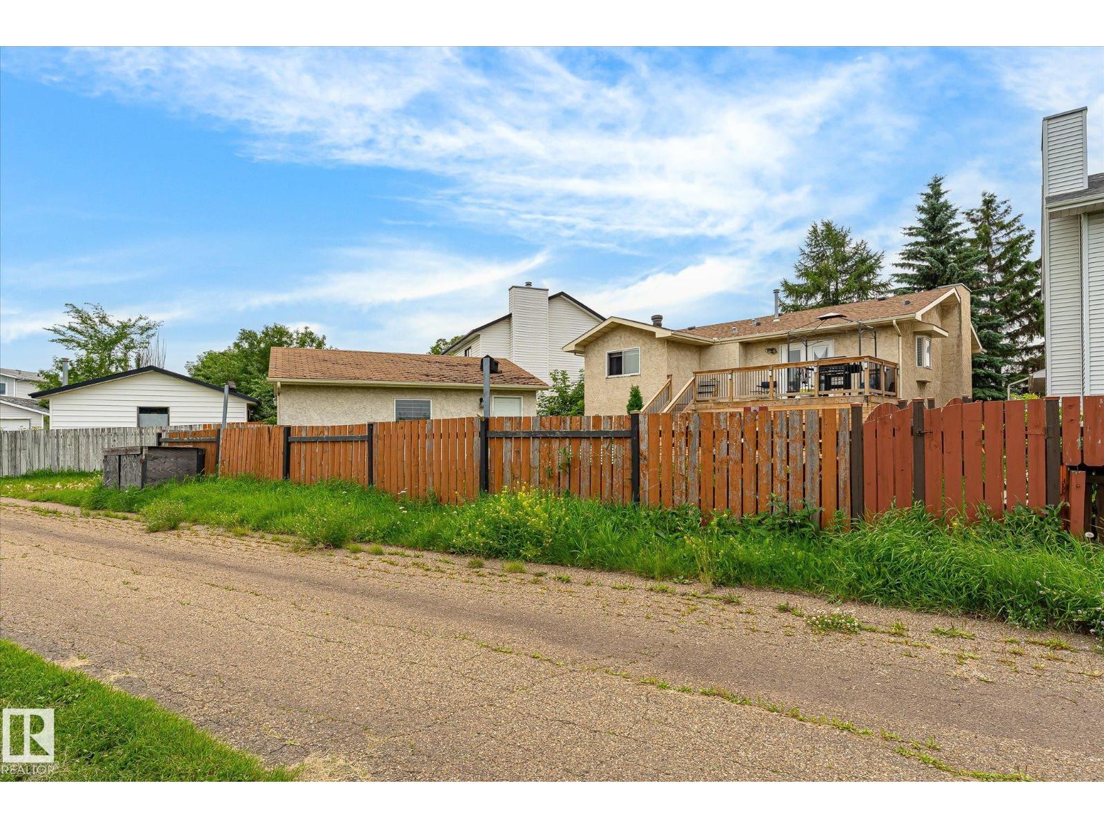 12435 46 ST NW - 51