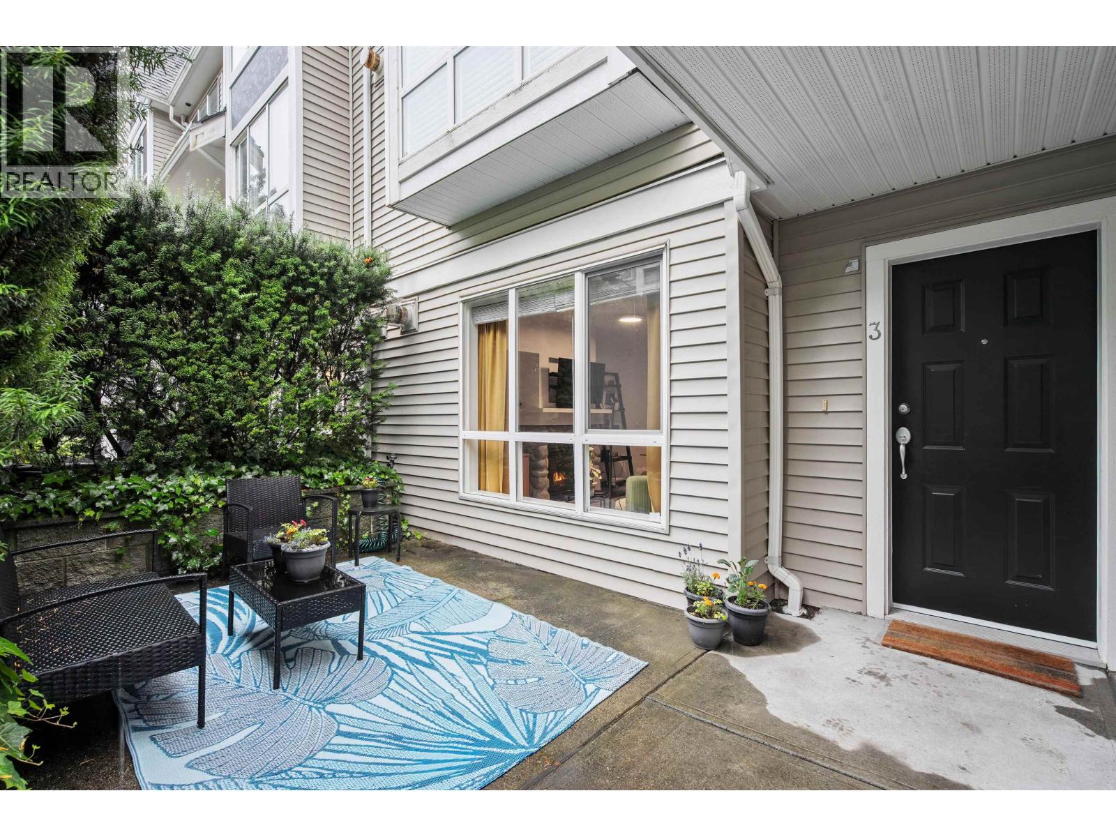 3 1005 LYNN VALLEY ROAD, North Vancouver