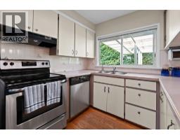 3455 Highland Boulevard, North Vancouver, BC V7R2Y3 Photo 10