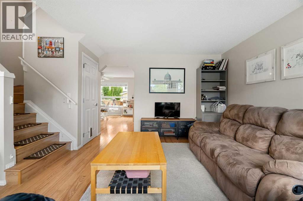 172 Citadel Bluff Close NW - 3