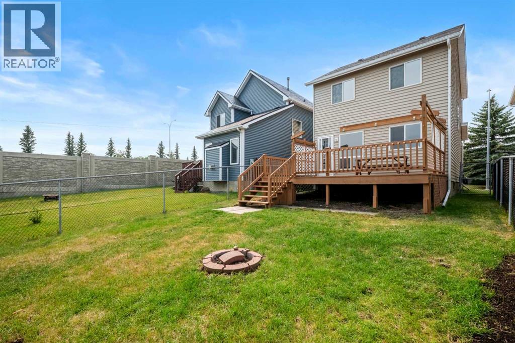 91 Hidden Crescent NW - 34