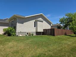 155 Wilkinson Crescent, Portage La Prairie, MB R1N1A7 Photo 31
