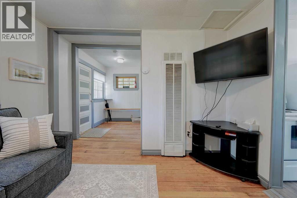 4738 50 Street East - Photo 9