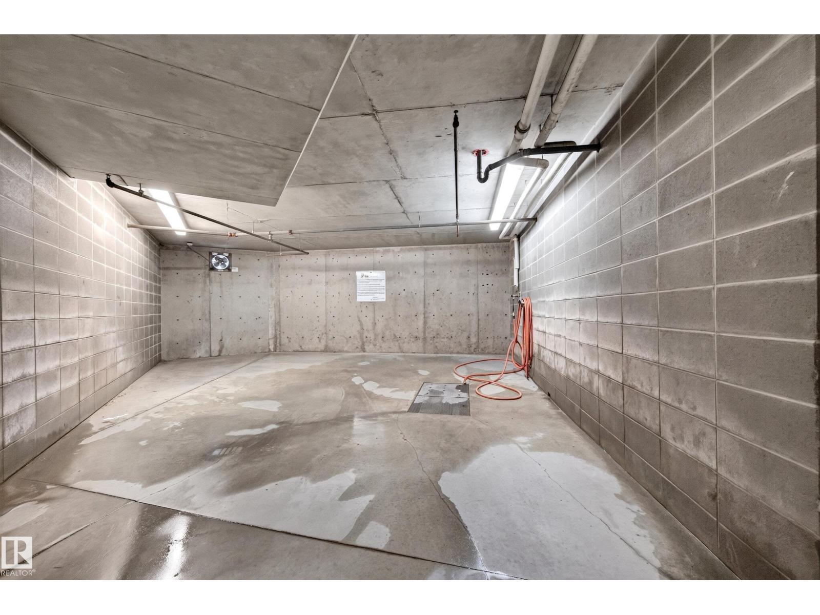 #211 4316 139 AV NW - 40