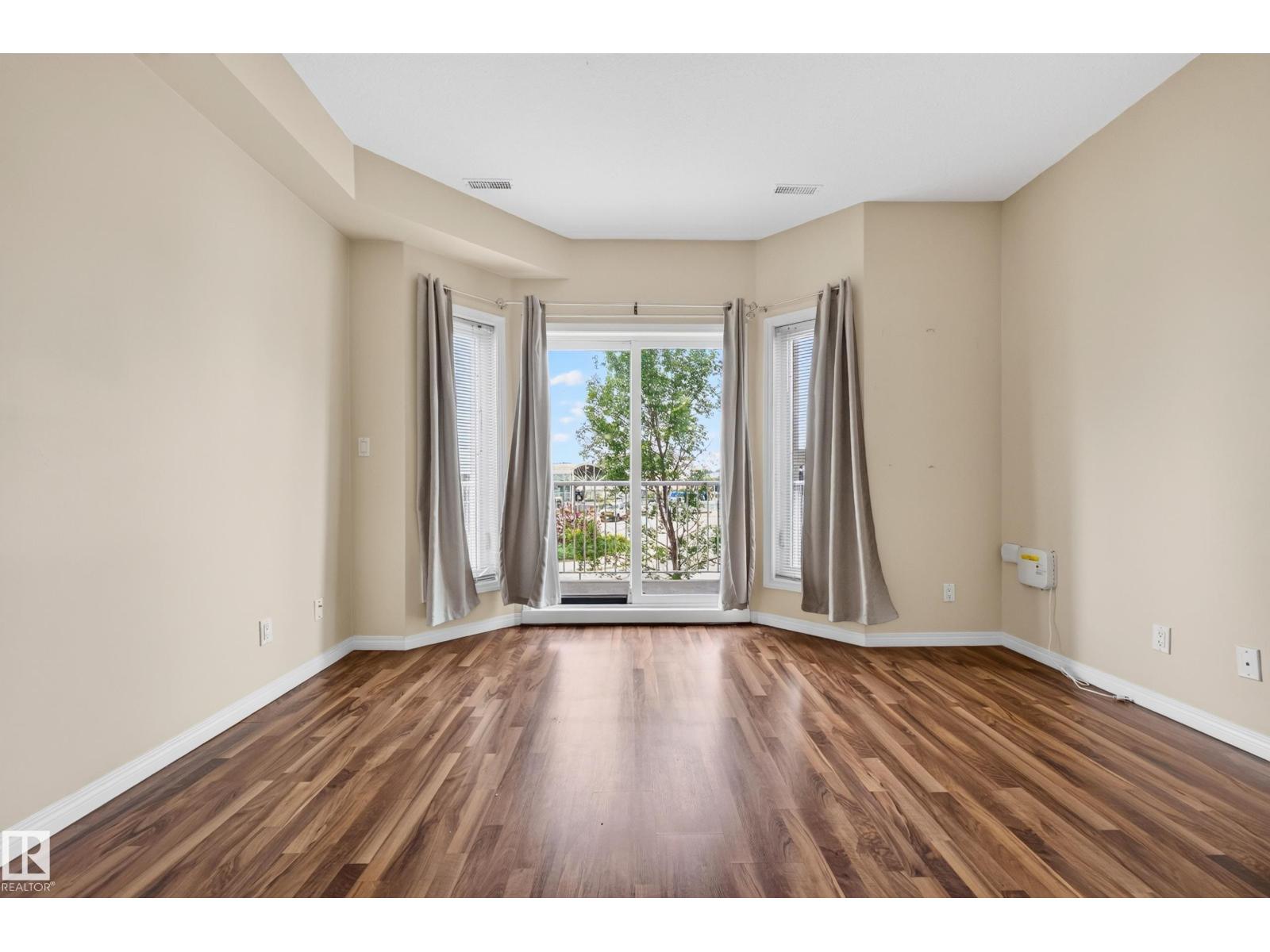 #211 4316 139 AV NW - Image 17