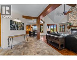 Living room - 4150 Seddon Road, Kelowna, BC V1W4C9 Photo 19