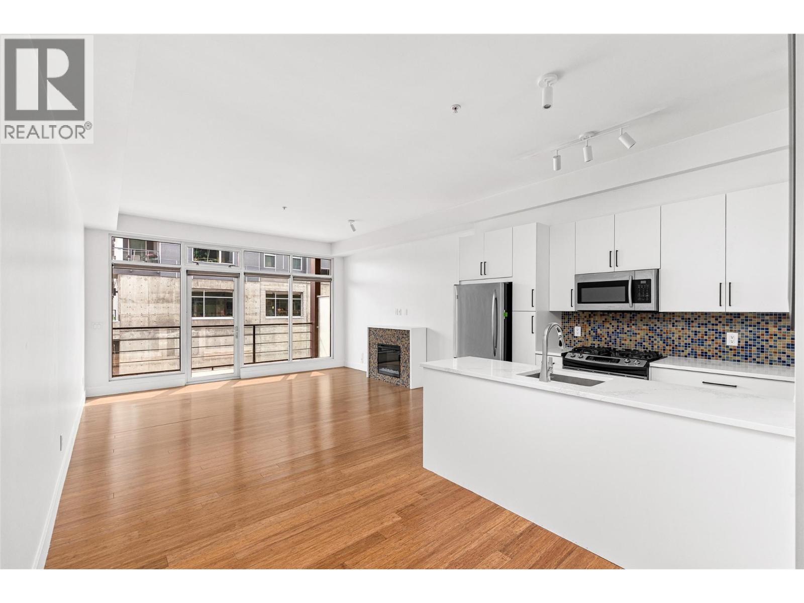 316 1289 Ellis Street, Kelowna