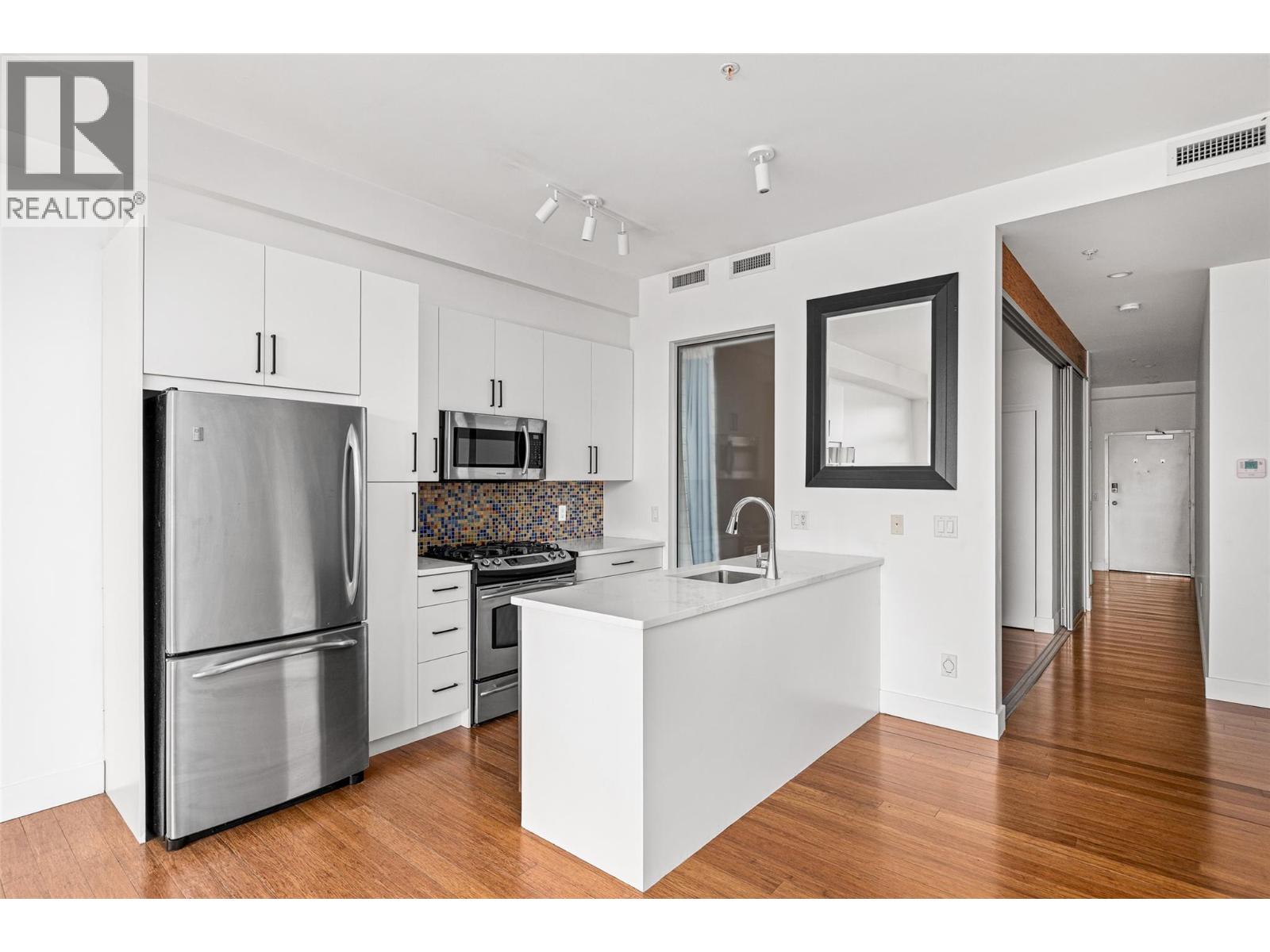 316 1289 Ellis Street, Kelowna