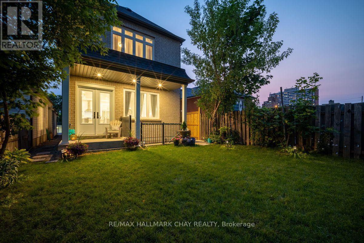 611 NORTHCLIFFE BOULEVARD - 33