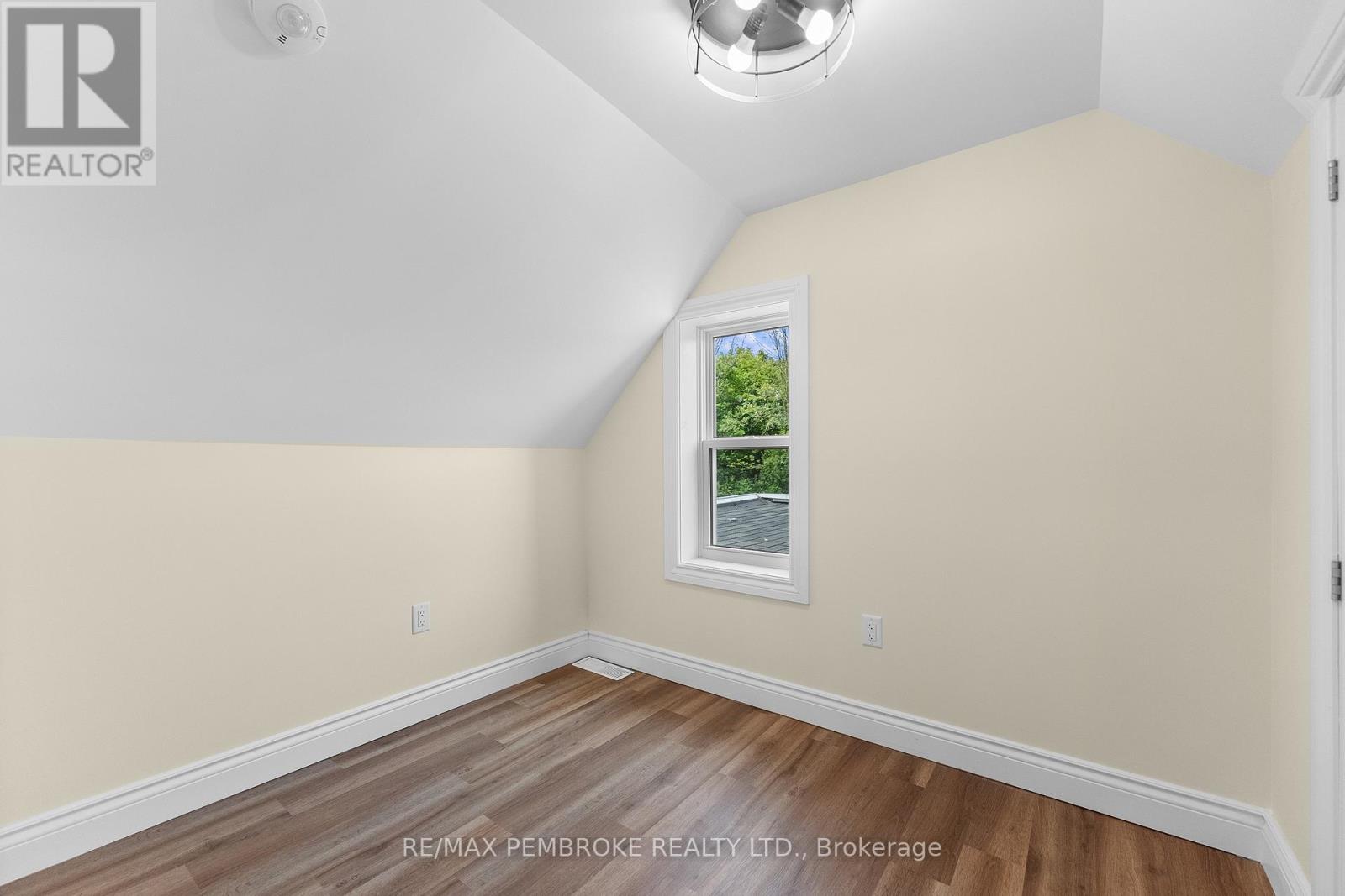 480 BLANK STREET - Image 30