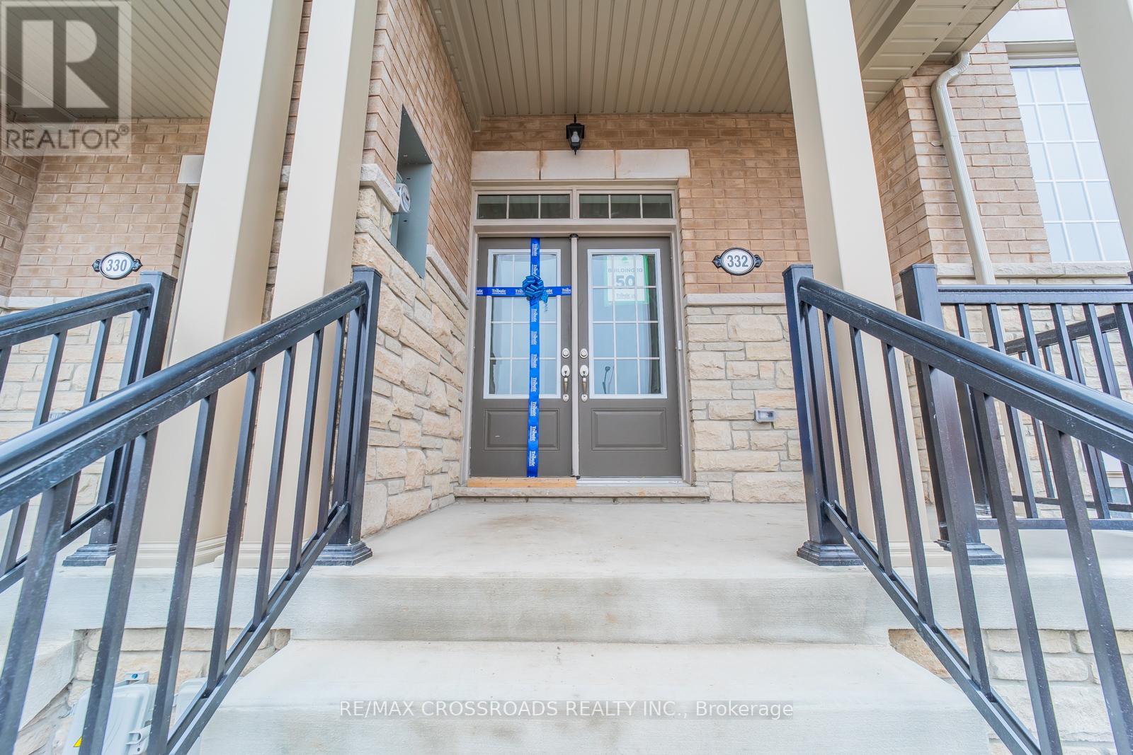 332 CORONATION ROAD - 3