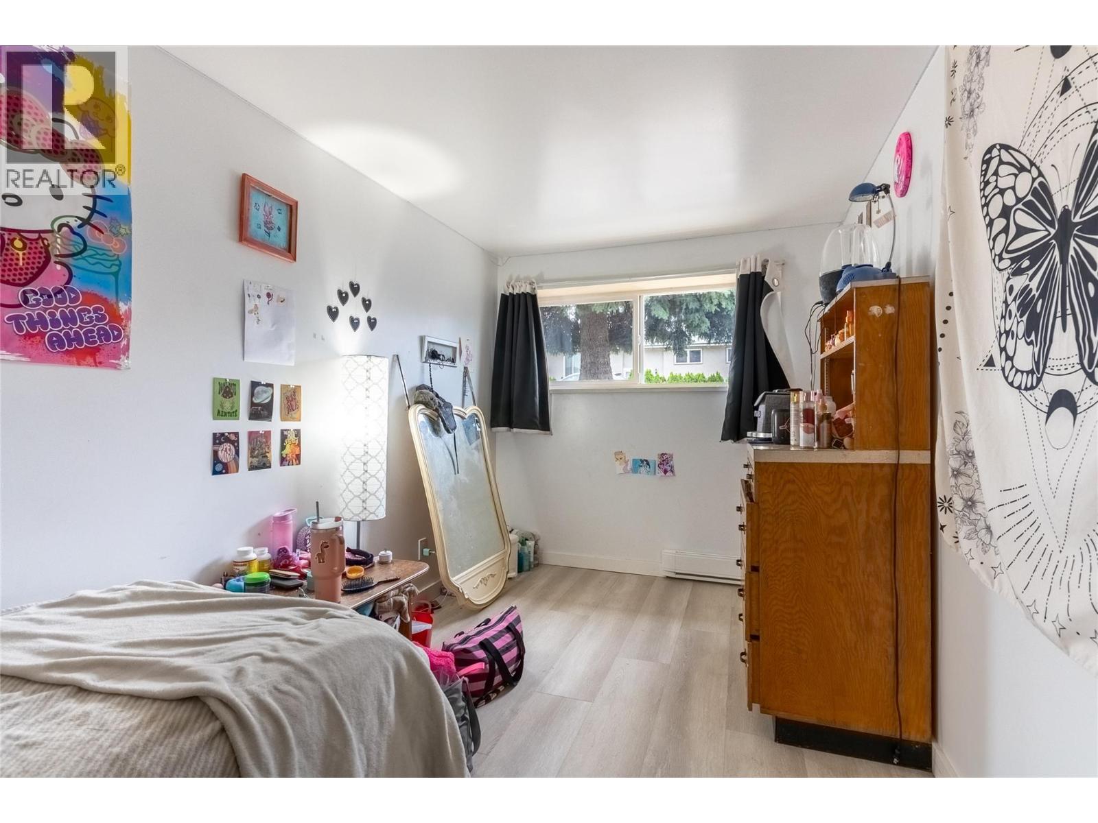 690 Alberni Avenue - 23