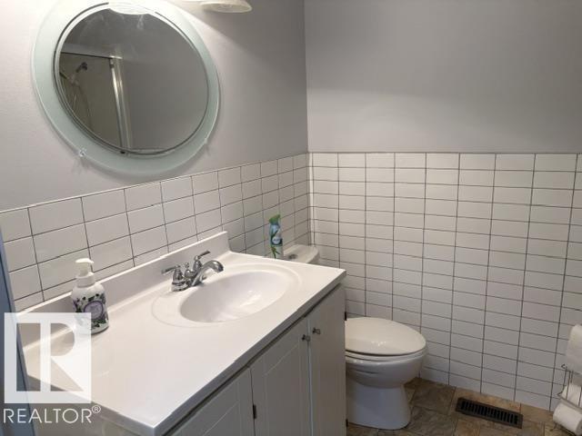 5225 47 STREET - 20