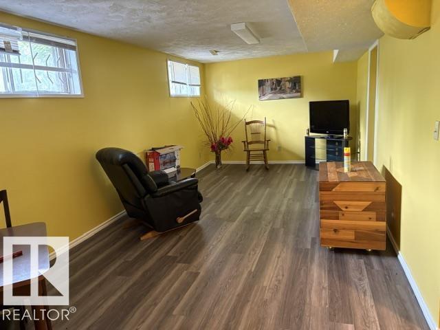 5225 47 Street - Photo 28