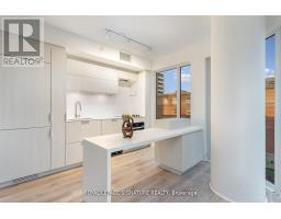 304 - 370 Martha Street, Burlington, ON L7R0G9 Photo 9